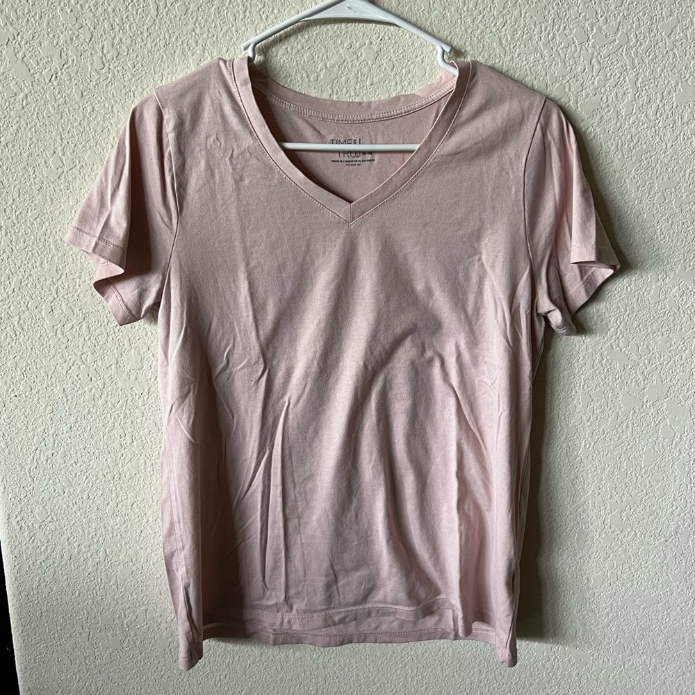 🎆 Baby Pink V-Neck Tee